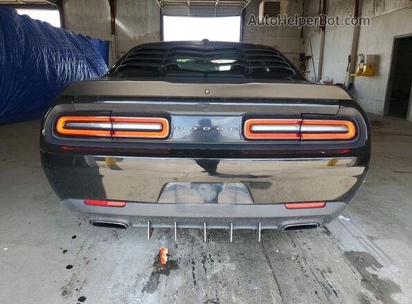 2C3CDZAG8GH255409 2016 DODGE CHALLENGER Черный Вид сзади