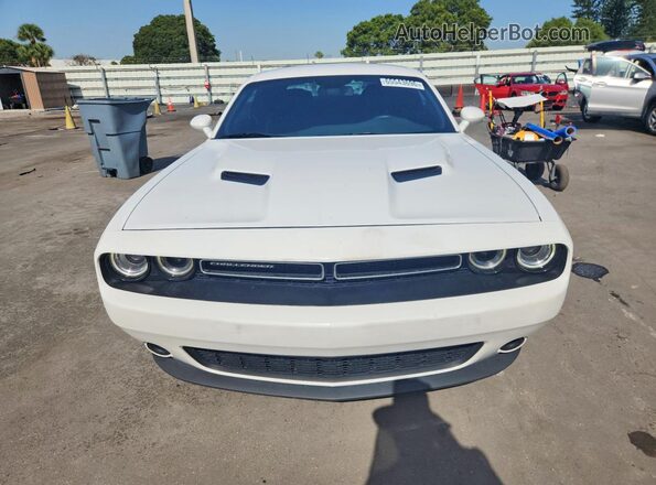 2C3CDZAG8JH246426 2018 DODGE CHALLENGER White Դիմացի տեսք