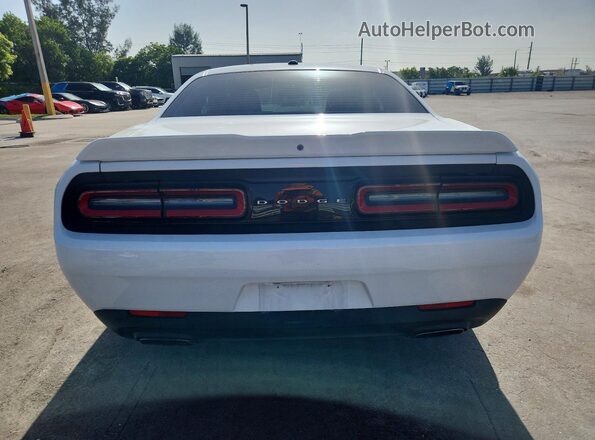 2C3CDZAG8JH246426 2018 DODGE CHALLENGER White Հետևի տեսք