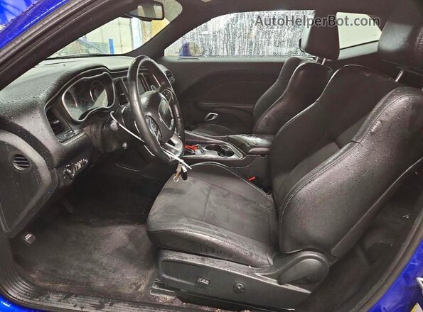 2C3CDZAG8JH252209 2018 DODGE CHALLENGER Синий Вид салона спереди
