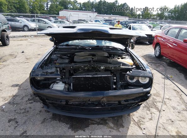 2C3CDZAG8JH321609 2018 DODGE CHALLENGER Black ხელსაწყოთა პანელის ხედი