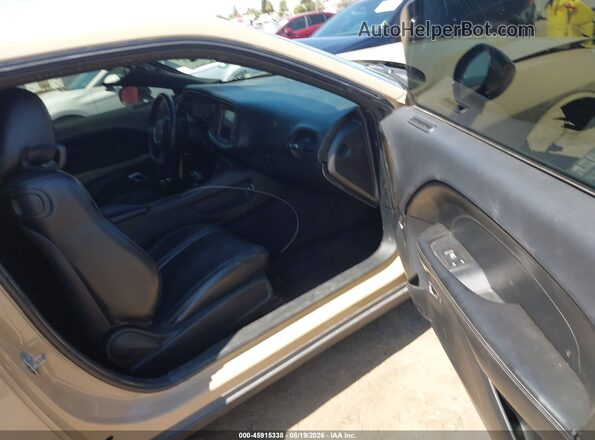 2C3CDZAG9HH659577 2017 DODGE CHALLENGER Tan Vista interior delantera