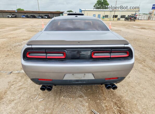2C3CDZAG9JH317777 2018 DODGE CHALLENGER Silver უკანა ხედი