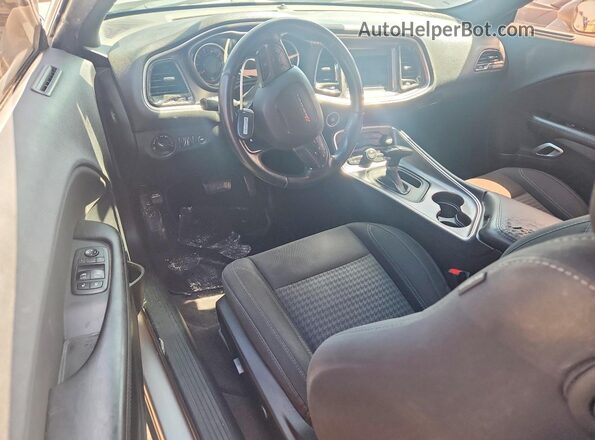 2C3CDZAG9JH317777 2018 DODGE CHALLENGER Silver წინა პანელის ხედი