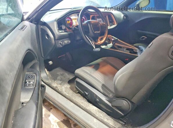 2C3CDZAG9KH616395 2019 DODGE CHALLENGER Gray Widok deski rozdzielczej