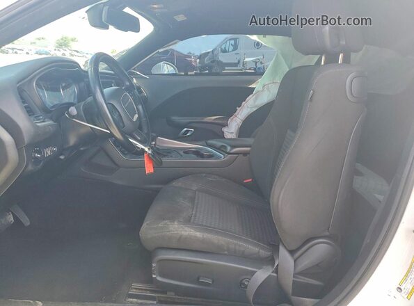 2C3CDZAG9KH752400 2019 DODGE CHALLENGER Белый Вид салона спереди