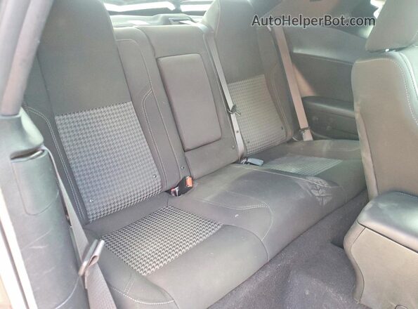 2C3CDZAG9LH106050 2020 DODGE CHALLENGER Burgundy Rear seats view