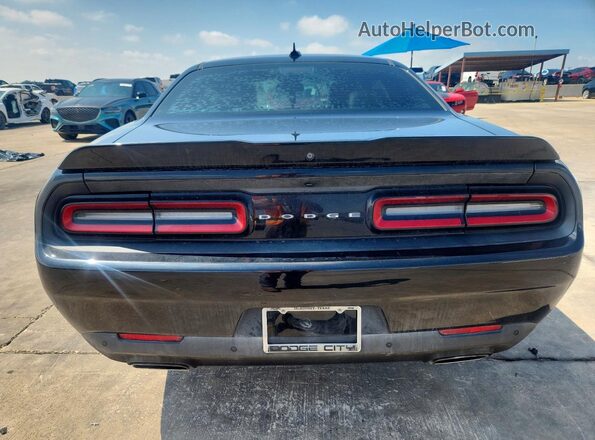 2C3CDZAGXJH111013 2018 DODGE CHALLENGER Black უკანა ხედი
