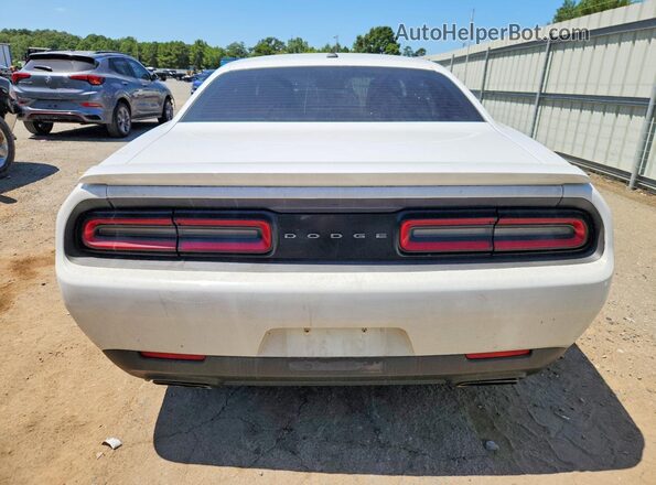 2C3CDZBT0HH555281 2017 DODGE CHALLENGER Белый Вид сзади