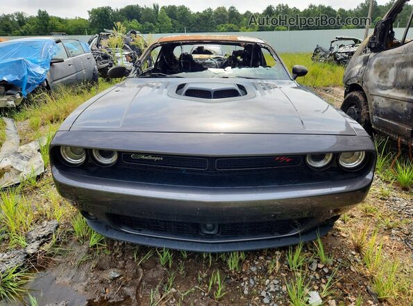 2C3CDZBT0JH175329 2018 DODGE CHALLENGER Серый Вид спереди