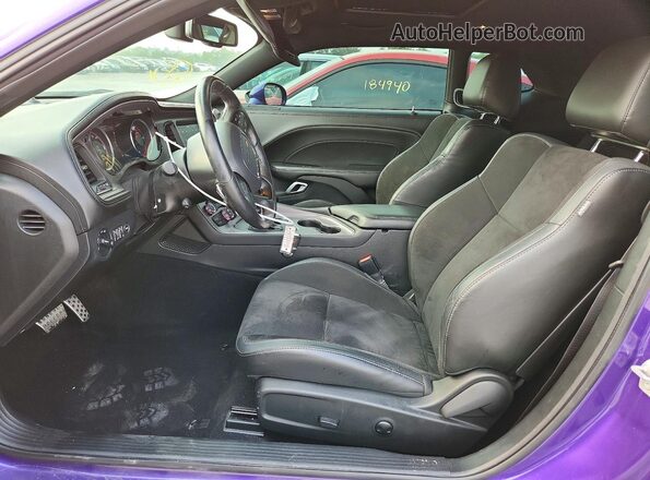 2C3CDZBT0PH654777 2023 DODGE CHALLENGER Purple Vista interior delantera