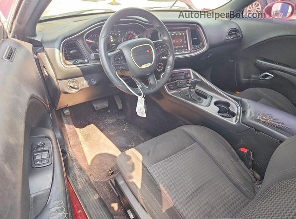 2C3CDZBT1JH128066 2018 DODGE CHALLENGER Burgundy Widok deski rozdzielczej