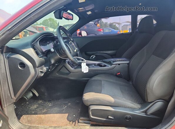 2C3CDZBT1JH128066 2018 DODGE CHALLENGER Burgundy Widok wnętrza z przodu