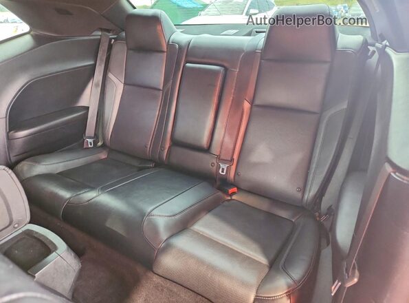 2C3CDZBT1JH251852 2018 DODGE CHALLENGER Orange უკანა სავარძლების ხედი