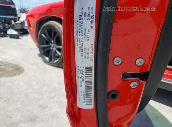 2C3CDZBT2JH199552 2018 DODGE CHALLENGER Red Vista del compartimento del motor