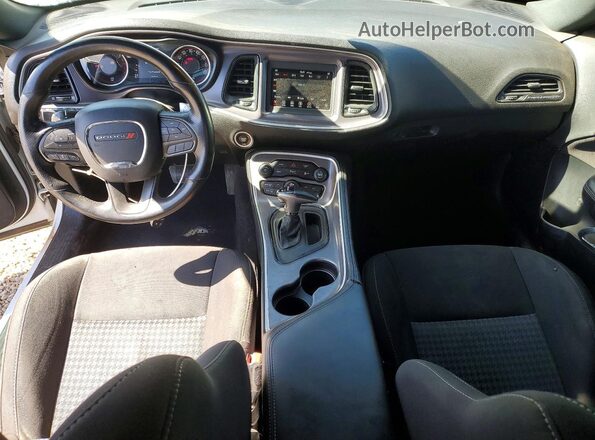 2C3CDZBT2LH222265 2020 DODGE CHALLENGER White Widok deski rozdzielczej