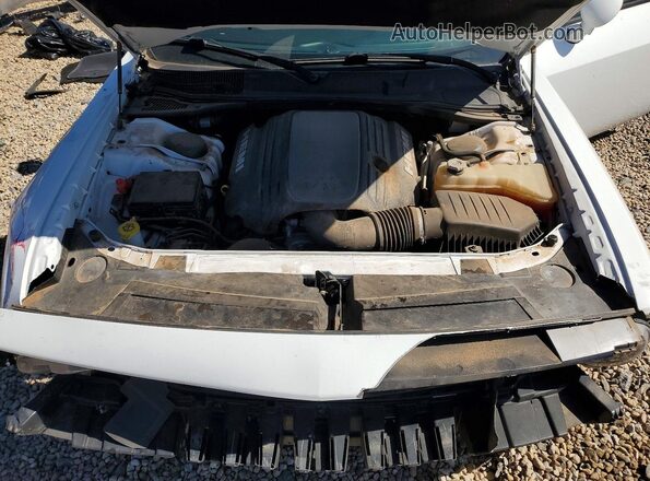 2C3CDZBT2LH222265 2020 DODGE CHALLENGER White Widok wnętrza z tyłu