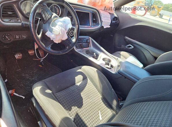 2C3CDZBT3HH640132 2017 DODGE CHALLENGER Red Dashboard view