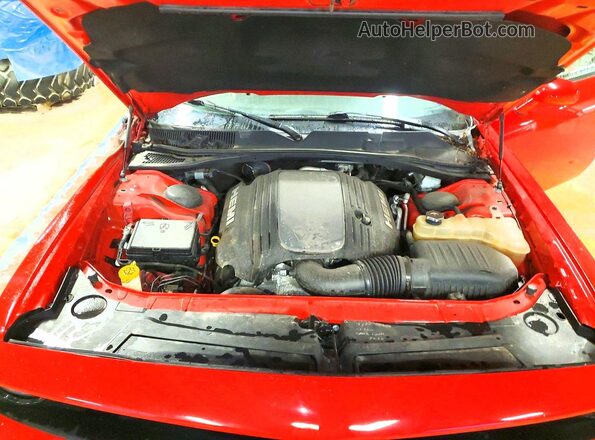 2C3CDZBT3KH530365 2019 DODGE CHALLENGER Красный Вид задней части салона