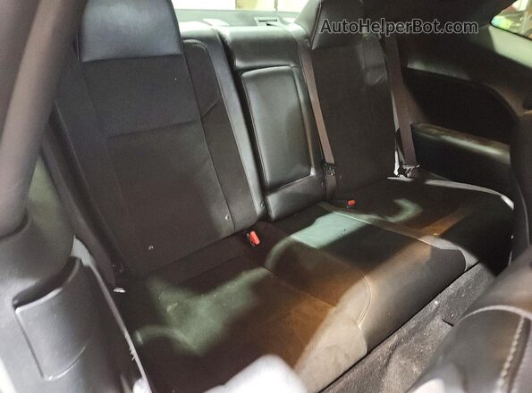 2C3CDZBT3KH708937 2019 DODGE CHALLENGER Silver Հետևի նստատեղերի տեսք