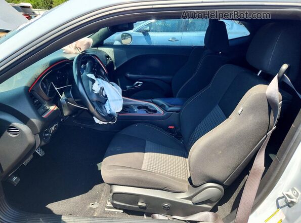 2C3CDZBT3MH572828 2021 DODGE CHALLENGER Серый Вид салона спереди