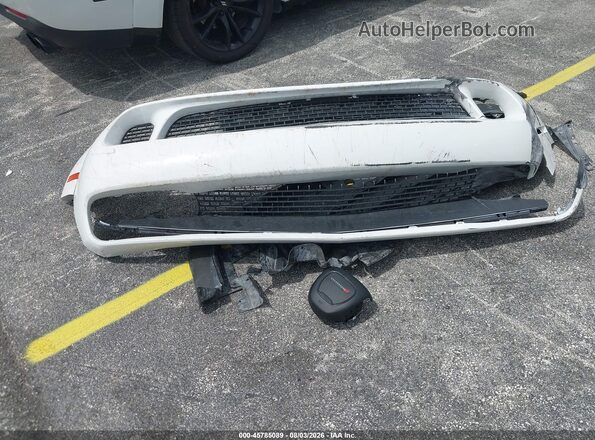 2C3CDZBT4KH659621 2019 DODGE CHALLENGER Белый Вид щитка приборов