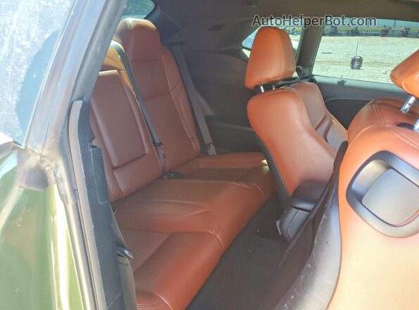 2C3CDZBT4LH214992 2020 DODGE CHALLENGER Green Вид задніх сидінь
