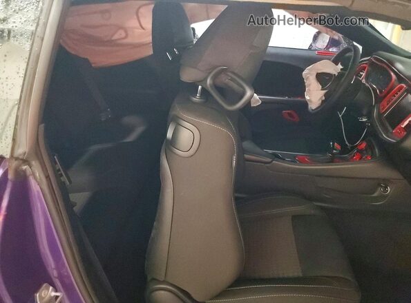 2C3CDZBT6GH202591 2016 DODGE CHALLENGER Purple Vista de los asientos traseros
