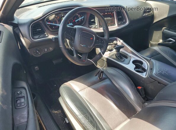 2C3CDZBT6JH199828 2018 DODGE CHALLENGER Black Widok deski rozdzielczej