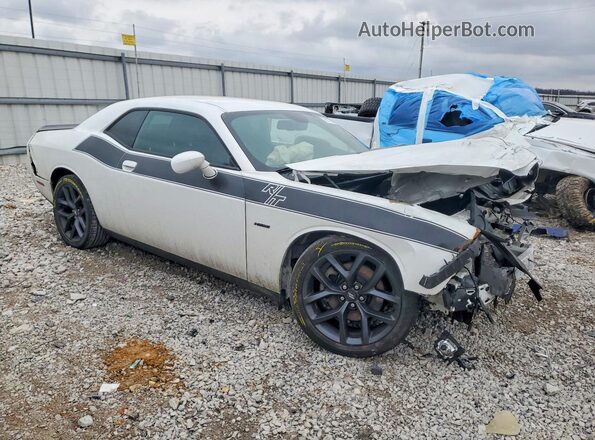 2C3CDZBT6KH677067 2019 DODGE CHALLENGER White Հետևի նստատեղերի տեսք