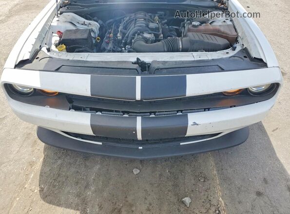 2C3CDZBT6LH130995 2020 DODGE CHALLENGER White Engine compartment view