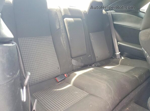 2C3CDZBT6LH130995 2020 DODGE CHALLENGER White Rear interior view