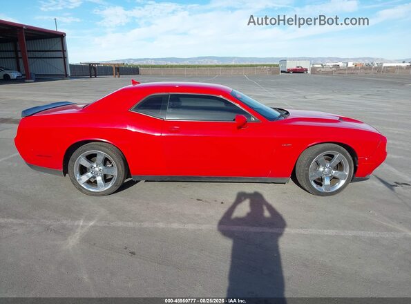 2C3CDZBT7GH114293 2016 DODGE CHALLENGER Red Սալոնի հետևի տեսք