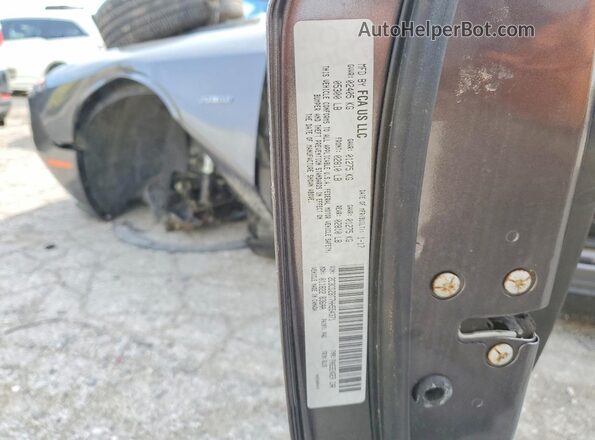 2C3CDZBT7HH554371 2017 DODGE CHALLENGER Gray ძრავის განყოფილების ხედი