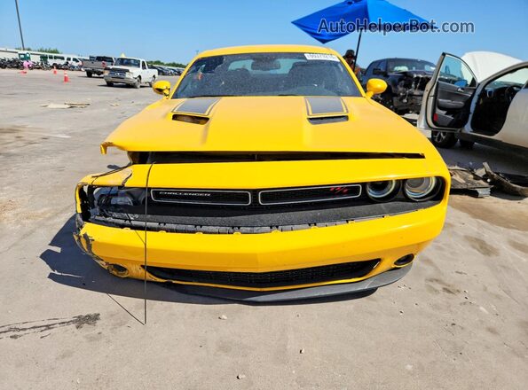 2C3CDZBT8HH509360 2017 DODGE CHALLENGER Yellow Դիմացի տեսք