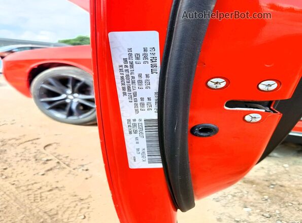2C3CDZBT8JH251377 2018 DODGE CHALLENGER Orange Вид підкапотного простору