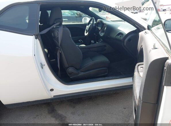 2C3CDZBT8KH513500 2019 DODGE CHALLENGER White წინა სალონის ხედი