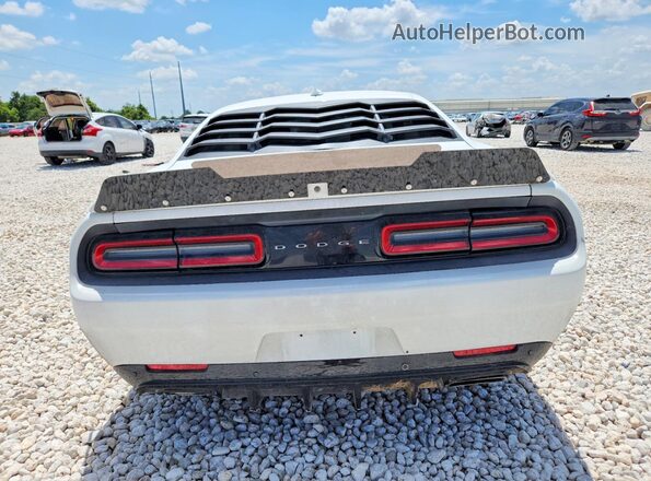 2C3CDZBT9GH250280 2016 DODGE CHALLENGER White Вид ззаду