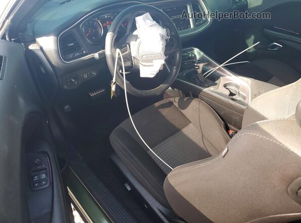 2C3CDZBT9KH545565 2019 DODGE CHALLENGER Green Widok deski rozdzielczej