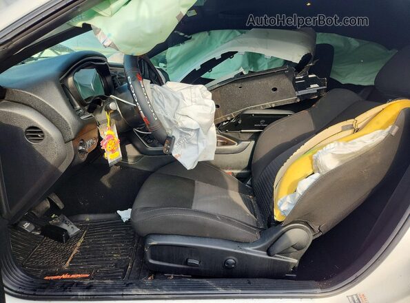 2C3CDZBT9NH105351 2022 DODGE CHALLENGER White Vista interior delantera