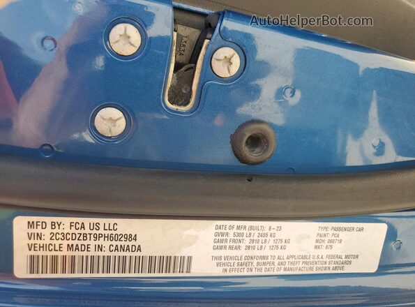 2C3CDZBT9PH602984 2023 DODGE CHALLENGER Blue Widok naklejki z numerem VIN
