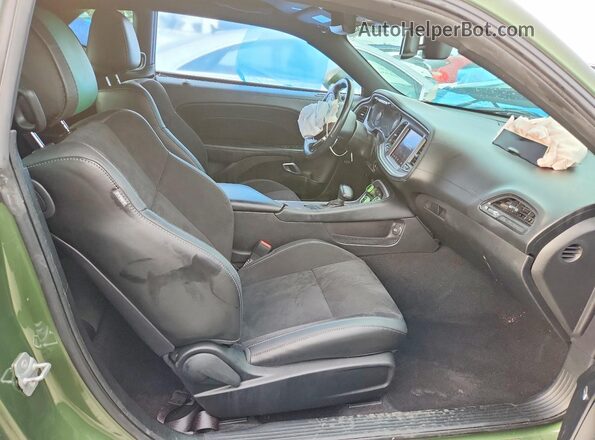 2C3CDZBTXNH212263 2022 DODGE CHALLENGER Green Вид салону спереду