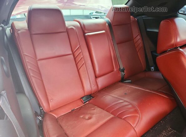 2C3CDZC91JH130645 2018 DODGE CHALLENGER Burgundy Rear seats view
