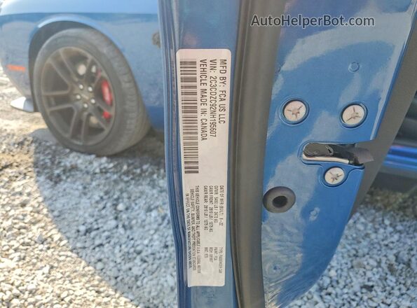 2C3CDZC92NH195607 2022 DODGE CHALLENGER Blue ძრავის განყოფილების ხედი