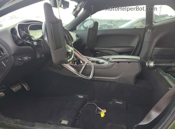 2C3CDZC95KH750562 2019 DODGE CHALLENGER Зеленый Вид салона спереди