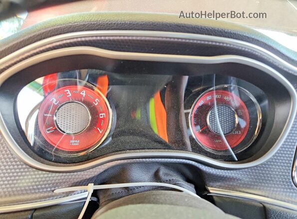 2C3CDZC96JH327455 2018 DODGE CHALLENGER Purple Instrument cluster view