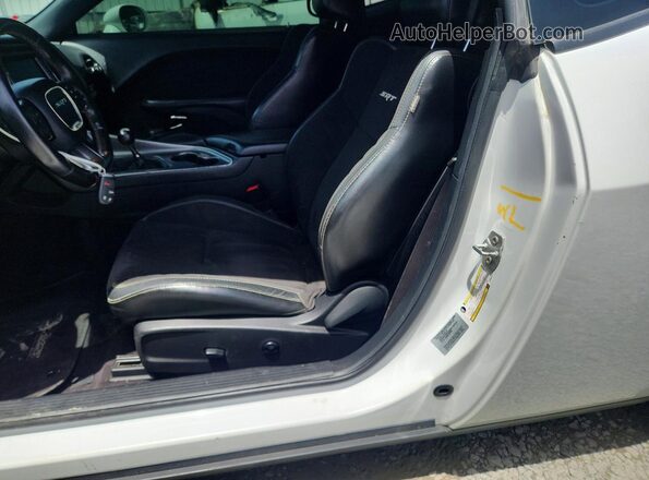 2C3CDZC9XGH352478 2016 DODGE CHALLENGER White ძრავის განყოფილების ხედი