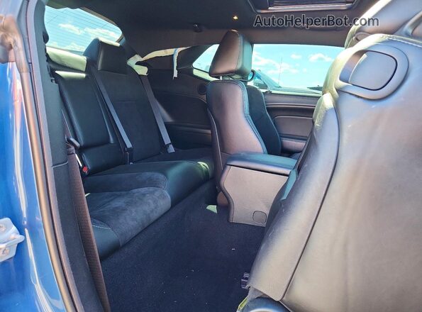 2C3CDZFJ0LH198329 2020 DODGE CHALLENGER Blue Vista de los asientos traseros