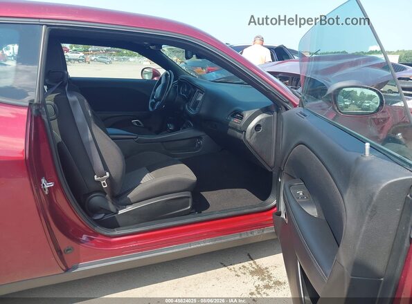 2C3CDZFJ0NH122578 2022 DODGE CHALLENGER Maroon Front interior view