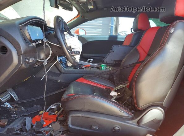 2C3CDZFJ0NH175426 2022 DODGE CHALLENGER Оранжевый Вид салона спереди